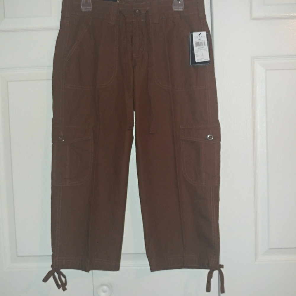 Cargo, 6 pocket capris
